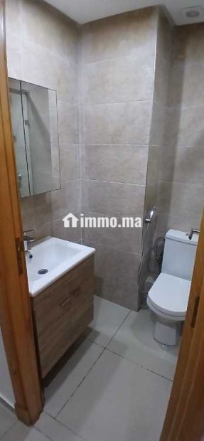 Appart vide - refait à neuf - résidence sécur - Location Immobilier - Mohammedia - photo 5