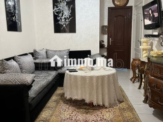 Location d'un appartement à Quartier Oued Fes. 2 chambres agréables. Porte blindée et parabole - Appartement à vendre - Fes