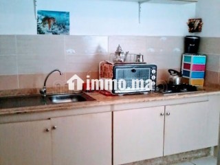 Location d'un appartement à Quartier Oued Fes. 2 chambres agréables. Porte blindée et parabole - Appartement à vendre - Fes