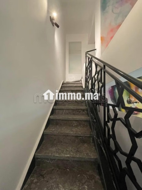 Beaux bureaux duplex à louer à Guéliz. Superficie 130 m². Conciergerie à disposition, système de climatisation - Location Immobilier - Marrakech - photo 2