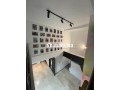 Beaux bureaux duplex à louer à Guéliz. Superficie 130 m². Conciergerie à disposition, système de climatisation - miniature 8