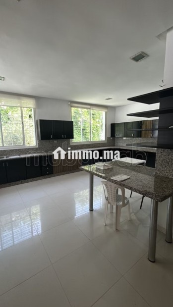 Villa de gamme en Location à Souissi - Location Immobilier - Rabat - photo 6