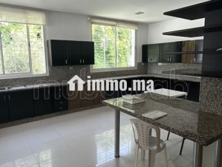 Villa de gamme en Location à Souissi - Villa à louer - Rabat