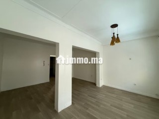 En location Vide: Studio de 45 m a 4800 dhs à Ghautier,
Casablanca - Appartement à louer - Casablanca