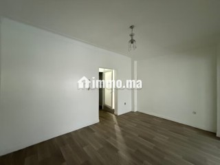 En location Vide: Studio de 45 m a 4800 dhs à Ghautier,
Casablanca - Appartement à louer - Casablanca