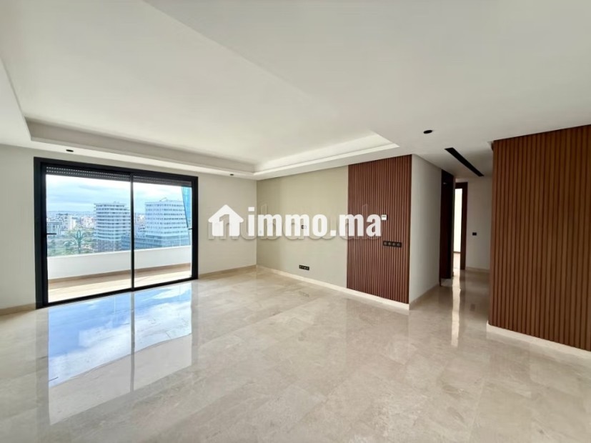 En Location Vide ou Meublé: Magnifique Appartement de 3 chambres 3 Sb avec vue Anfa Park au CFC, Casablanca - Location Immobilier - Casablanca - photo 2