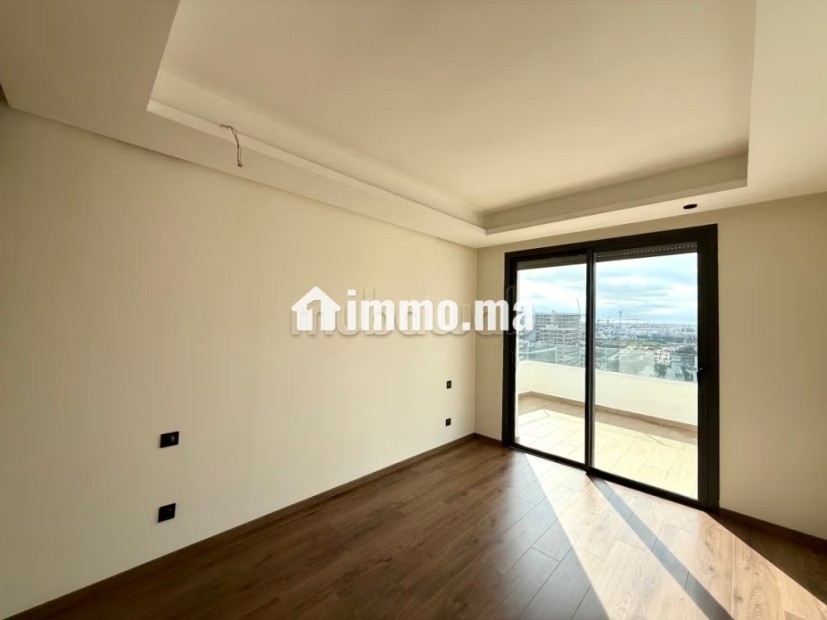 En Location Vide ou Meublé: Magnifique Appartement de 3 chambres 3 Sb avec vue Anfa Park au CFC, Casablanca - Location Immobilier - Casablanca - photo 8