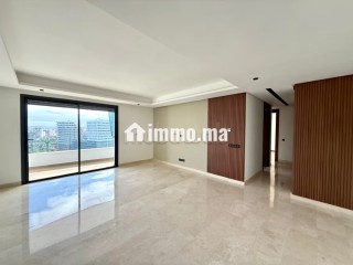 En Location Vide ou Meublé: Magnifique Appartement de 3 chambres 3 Sb avec vue Anfa Park au CFC, Casablanca - Appartement à louer - Casablanca