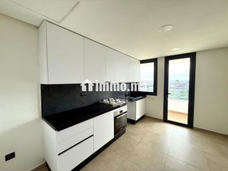 En Location Vide ou Meublé: Magnifique Appartement de 3 chambres 3 Sb avec vue Anfa Park au CFC, Casablanca - Appartement à louer - Casablanca