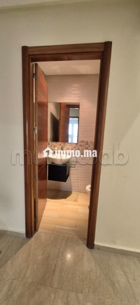 À louer – Bel appartement non meublé au Triangle d’Or - Location Immobilier - Casablanca - photo 6