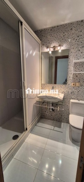 À louer – Bel appartement non meublé au Triangle d’Or - Location Immobilier - Casablanca - photo 8