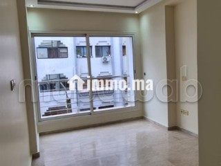 À louer – Bel appartement non meublé au Triangle d’Or - Appartement à louer - Casablanca