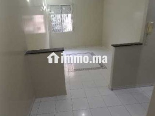 Appartement vide à louer - quartier el moustakbal - Appartement à louer - Casablanca