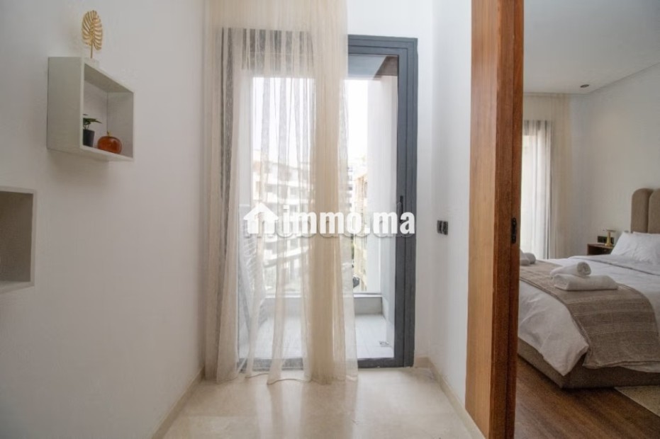 Très bel appartement en location à Les princesses. 1 chambre. Chauffage central et porte blindée - Location Immobilier - Casablanca - photo 3