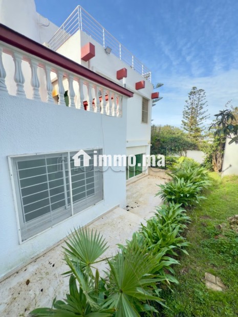 Une villa vide en location sur Harhoura - Location Immobilier - Harhoura - photo 2