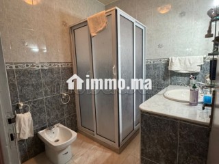 Superbe appartement à louer au centre ville agadirà Amsernate.
Superficie 60 m².
Meublé - Appartement à louer - Agadir
