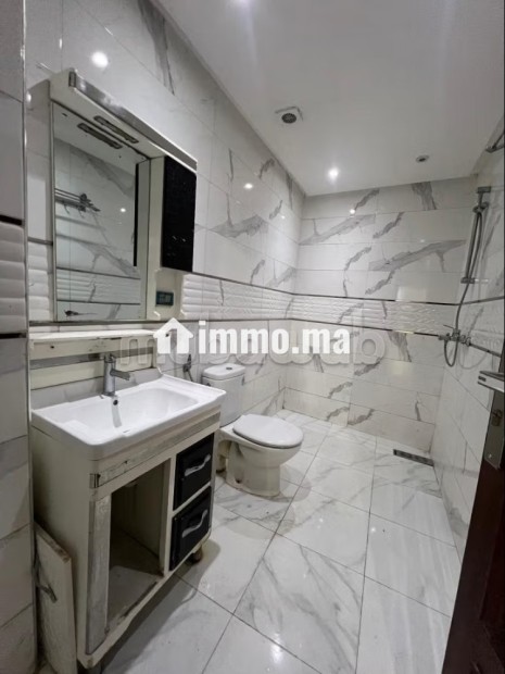 Appart a louer Bd Tah 3 chambres salon 6000 dh - Location Immobilier - Casablanca - photo 7