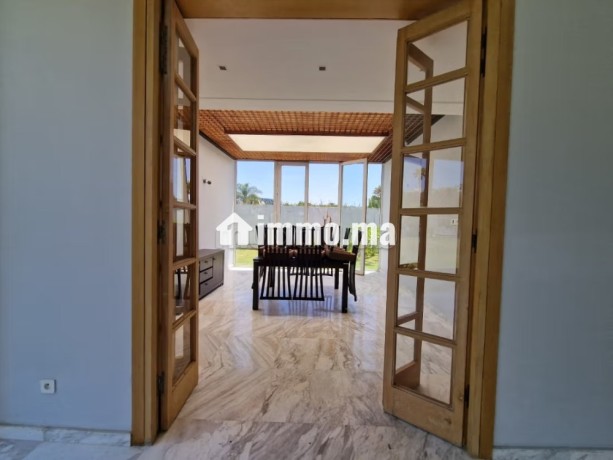 a-louer-superbe-villa-haut-standing-a-souissi-big-17