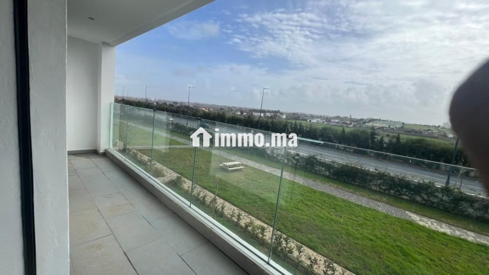 Villa neuve à louer à Harhoura – Résidence sécurisée - Location Immobilier - Temara - photo 1