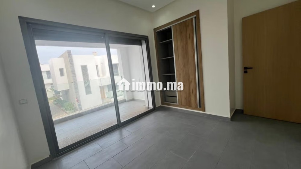 Villa neuve à louer à Harhoura – Résidence sécurisée - Location Immobilier - Temara - photo 4