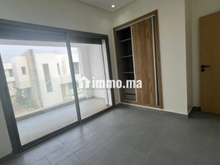 Villa neuve à louer à Harhoura – Résidence sécurisée - Villa à louer - Temara