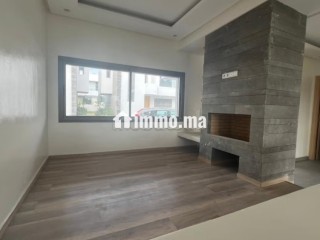 Villa neuve à louer à Harhoura – Résidence sécurisée - Villa à louer - Temara