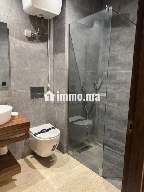 Bel appartement en location à Bourgogne Ouest. 2 grandes pièces. Meublé - Location Immobilier - Casablanca - photo 8