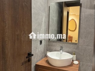 Bel appartement en location à Bourgogne Ouest. 2 grandes pièces. Meublé - Appartement à louer - Casablanca