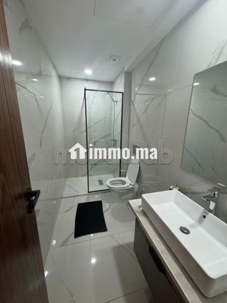 Très bel appartement en location à Casablanca Finance City. 1 Pièce. Bien meublé - Location Immobilier - Casablanca - photo 6