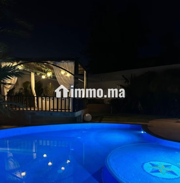 Villa de haut standing à louer à Souissi. 5 pièces confortables. Air conditionné et cheminée - Location Immobilier - Rabat - photo 1