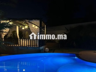 Villa de haut standing à louer à Souissi. 5 pièces confortables. Air conditionné et cheminée - Villa à louer - Rabat
