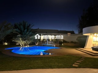Villa de haut standing à louer à Souissi. 5 pièces confortables. Air conditionné et cheminée - Villa à louer - Rabat