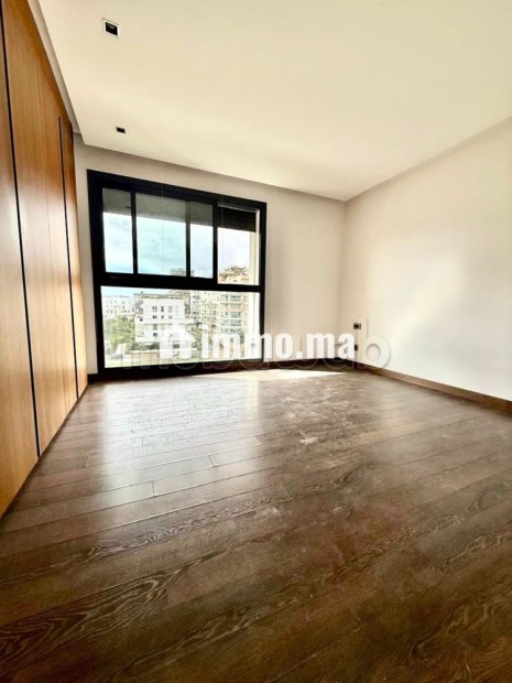 Superbe appartement vide avec terrasse à louer - Location Immobilier - Casablanca - photo 6