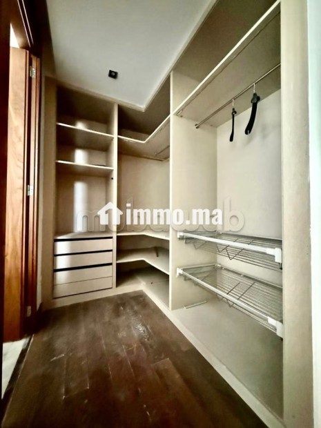 Superbe appartement vide avec terrasse à louer - Location Immobilier - Casablanca - photo 7