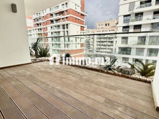 Superbe appartement vide avec terrasse à louer - Appartement à louer - Casablanca