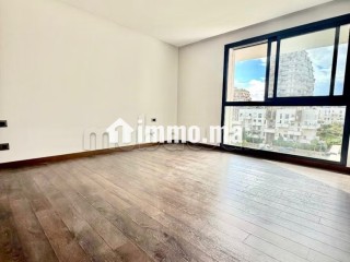 Superbe appartement vide avec terrasse à louer - Appartement à louer - Casablanca
