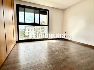 Superbe appartement vide avec terrasse à louer - Appartement à louer - Casablanca