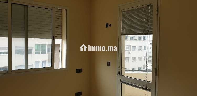 Location de bureau à côté alyasir - Location Immobilier - Casablanca - photo 4
