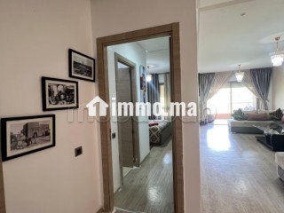 Location saisonnière villa haut standing à Bab Ighli. Surface de 90 m². Antenne parabolique et sécurité - Villa à vendre - Marrakech