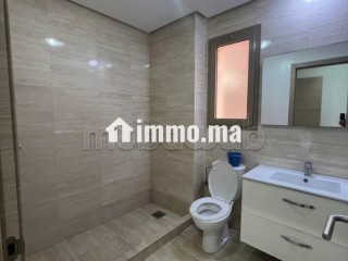 Location saisonnière villa haut standing à Bab Ighli. Surface de 90 m². Antenne parabolique et sécurité - Villa à vendre - Marrakech