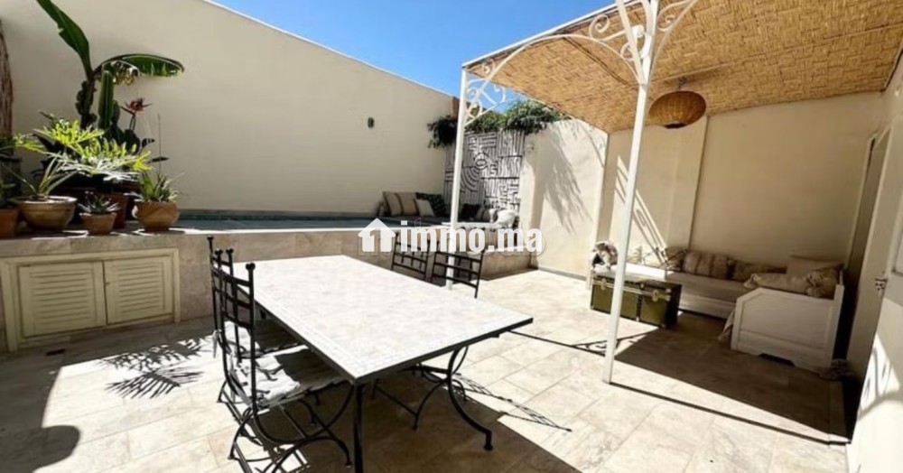 Villa de luxe à louer à Route de Fez.
Surface totale 150 m².
Bien meublé - Location Immobilier - Marrakech - photo 1