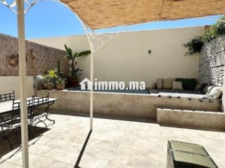 Villa de luxe à louer à Route de Fez.
Surface totale 150 m².
Bien meublé - Villa à louer - Marrakech