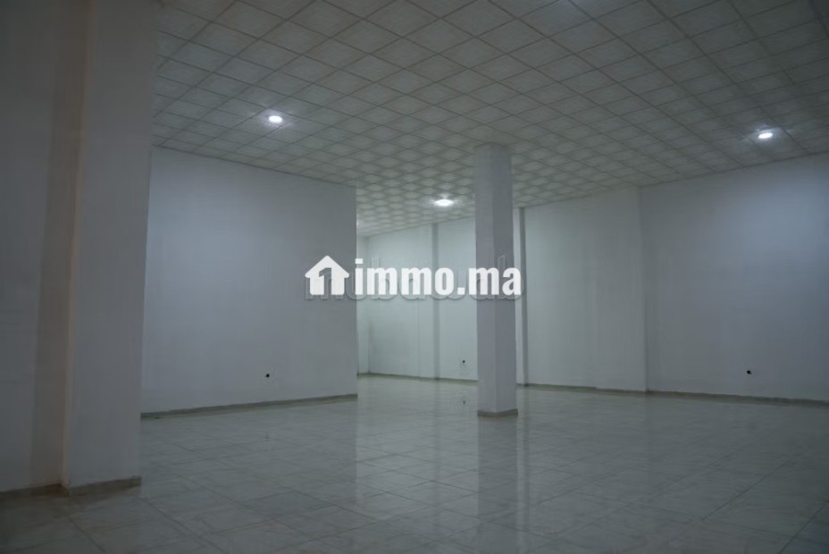 Grand magasin situé sur la rue principale à Marjan Decathlon - Vente Immobilier - Meknes - photo 2