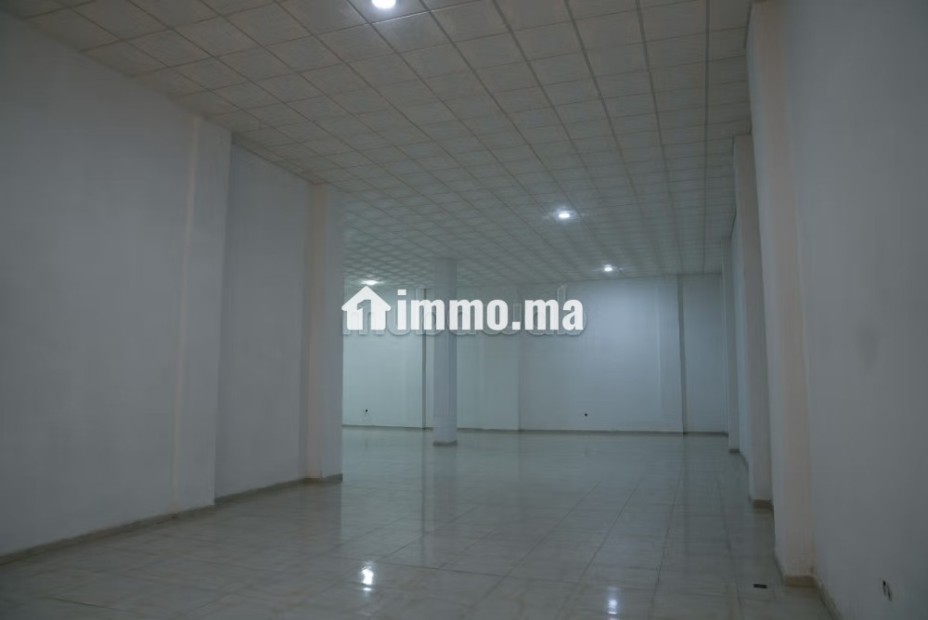 Grand magasin situé sur la rue principale à Marjan Decathlon - Vente Immobilier - Meknes - photo 3