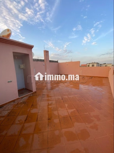 Immeuble 3 étages Café à Hay Al Bahja.
Superficie 250 m².
Air conditionné - Vente Immobilier - Marrakech - photo 8