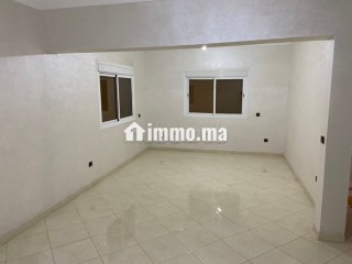 Immeuble 3 étages Café à Hay Al Bahja.
Superficie 250 m².
Air conditionné - Appartement à vendre - Marrakech