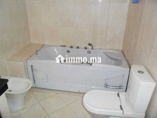 Location villa avec piscine au quartier Souissi - Villa à louer - Rabat