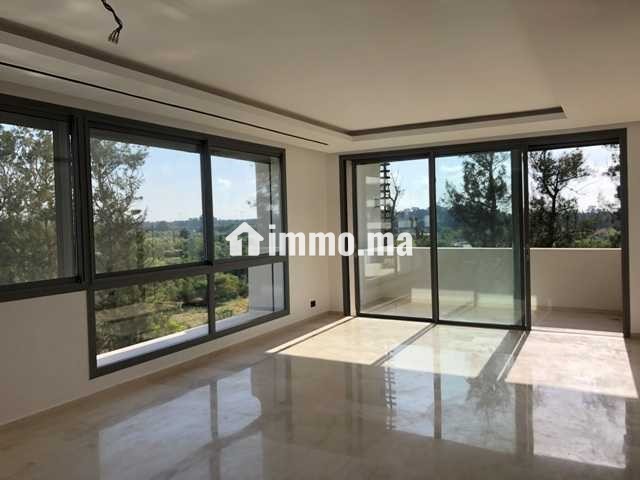 Appartement de standing avec terrasse à Souissi - Location Immobilier - Rabat - photo 1