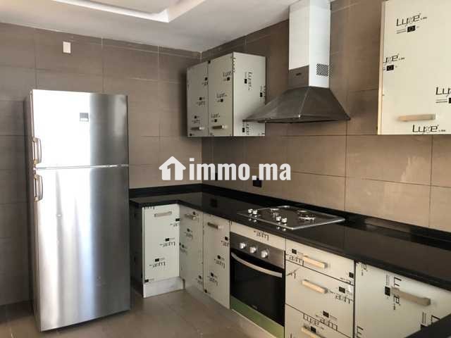 Appartement de standing avec terrasse à Souissi - Location Immobilier - Rabat - photo 3