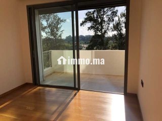 Appartement de standing avec terrasse à Souissi - Appartement à louer - Rabat
